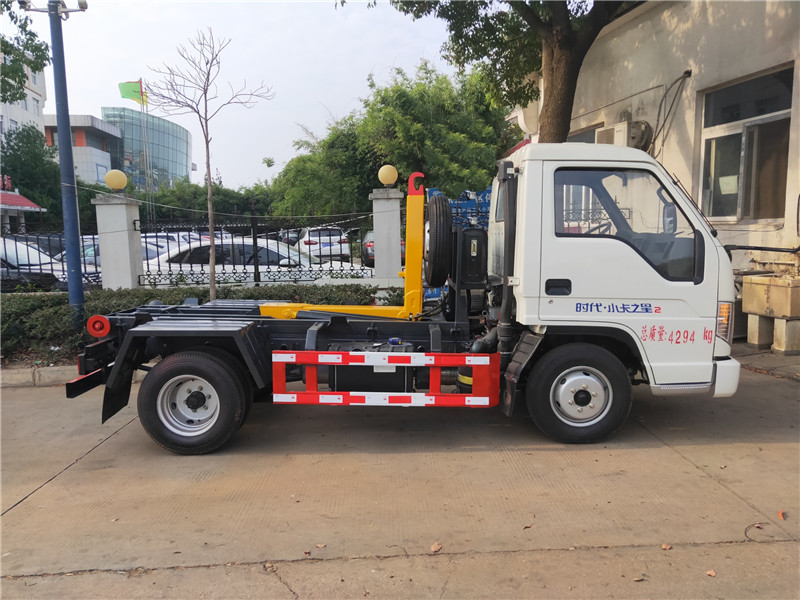 ����С��3���^�ۣ�܇����жʽ������܇