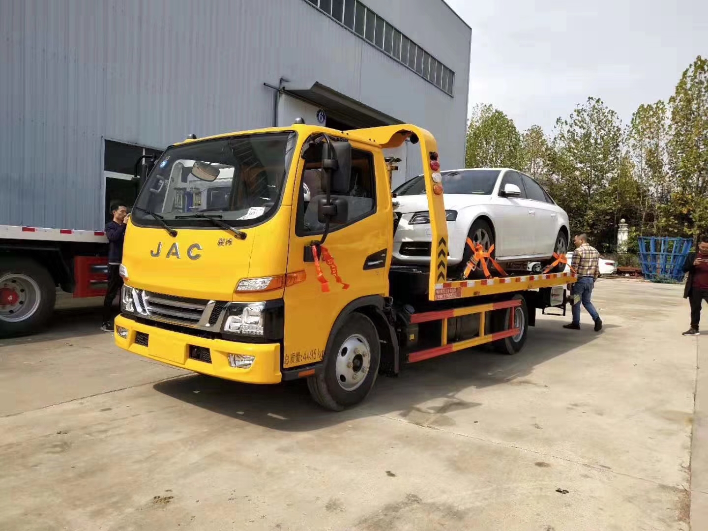 ���������{(l��n)��һ�϶�����܇